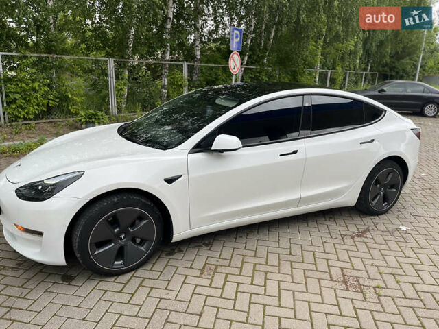 Білий Тесла Модель 3, об'ємом двигуна 0 л та пробігом 76 тис. км за 20500 $, фото 21 на Automoto.ua