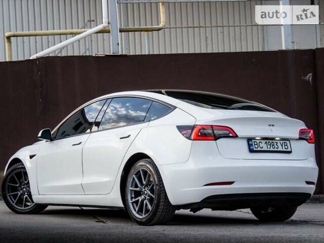 Білий Тесла Модель 3, об'ємом двигуна 0 л та пробігом 8 тис. км за 23900 $, фото 17 на Automoto.ua