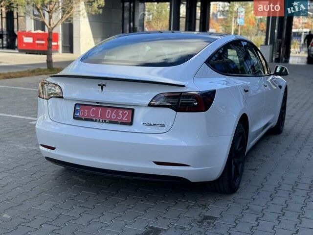 Белый Тесла Модель 3, объемом двигателя 0 л и пробегом 105 тыс. км за 22200 $, фото 12 на Automoto.ua