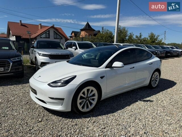 Белый Тесла Модель 3, объемом двигателя 0 л и пробегом 83 тыс. км за 21500 $, фото 9 на Automoto.ua