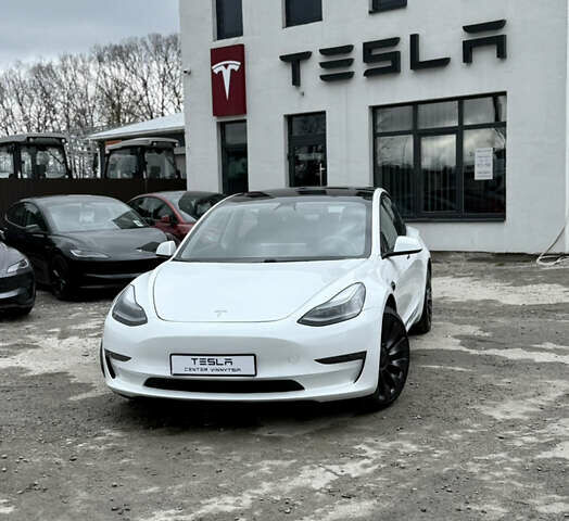 Белый Тесла Модель 3, объемом двигателя 0 л и пробегом 8 тыс. км за 28500 $, фото 1 на Automoto.ua