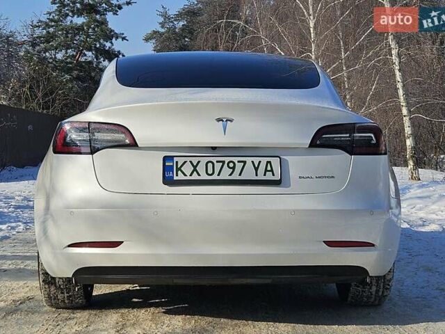 Білий Тесла Модель 3, об'ємом двигуна 0 л та пробігом 90 тис. км за 19900 $, фото 6 на Automoto.ua