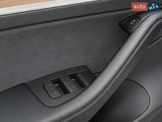 Білий Тесла Модель 3, об'ємом двигуна 0 л та пробігом 54 тис. км за 21900 $, фото 18 на Automoto.ua