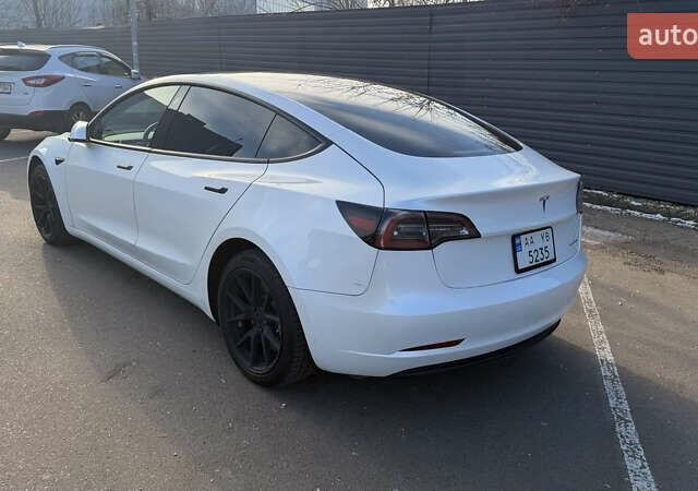 Білий Тесла Модель 3, об'ємом двигуна 0 л та пробігом 88 тис. км за 21000 $, фото 7 на Automoto.ua