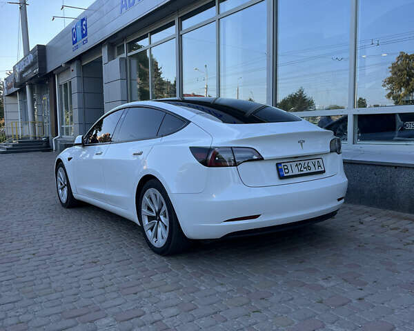 Белый Тесла Модель 3, объемом двигателя 0 л и пробегом 55 тыс. км за 22700 $, фото 8 на Automoto.ua