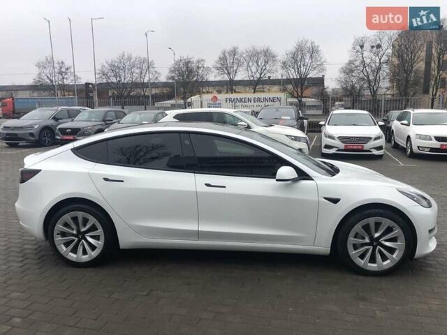 Білий Тесла Модель 3, об'ємом двигуна 0 л та пробігом 10 тис. км за 25500 $, фото 8 на Automoto.ua