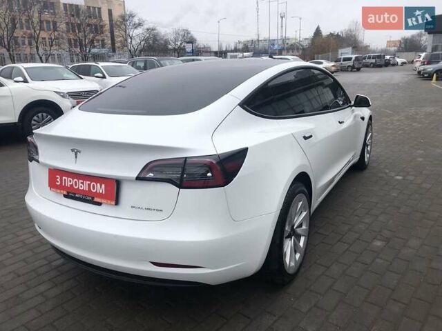 Білий Тесла Модель 3, об'ємом двигуна 0 л та пробігом 10 тис. км за 25500 $, фото 3 на Automoto.ua