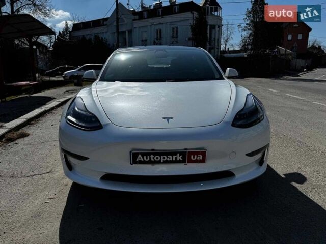 Белый Тесла Модель 3, объемом двигателя 0 л и пробегом 55 тыс. км за 22990 $, фото 1 на Automoto.ua