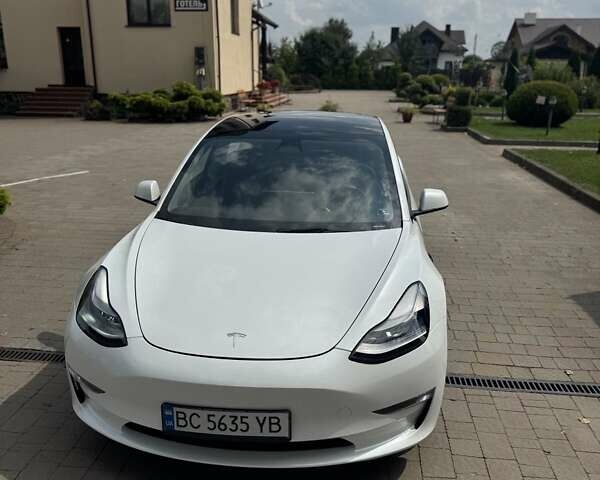 Белый Тесла Модель 3, объемом двигателя 0 л и пробегом 39 тыс. км за 21200 $, фото 21 на Automoto.ua