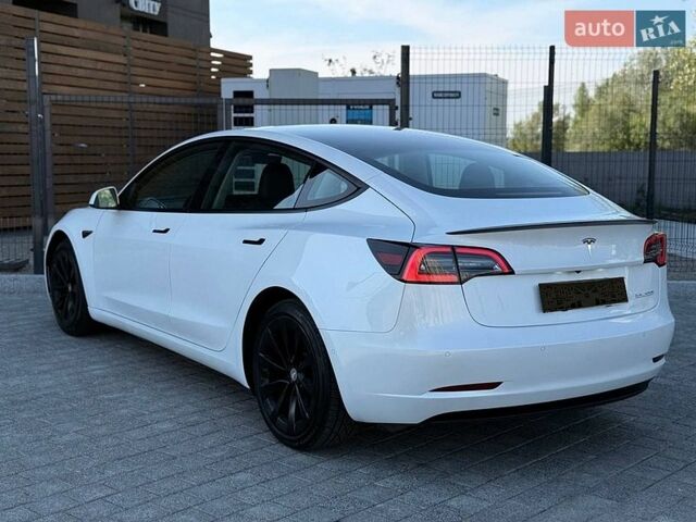 Белый Тесла Модель 3, объемом двигателя 0 л и пробегом 95 тыс. км за 19900 $, фото 13 на Automoto.ua