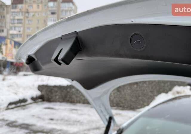 Белый Тесла Модель 3, объемом двигателя 0 л и пробегом 92 тыс. км за 23000 $, фото 5 на Automoto.ua