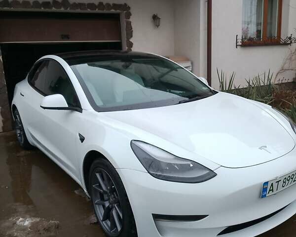 Білий Тесла Модель 3, об'ємом двигуна 0 л та пробігом 84 тис. км за 19900 $, фото 1 на Automoto.ua