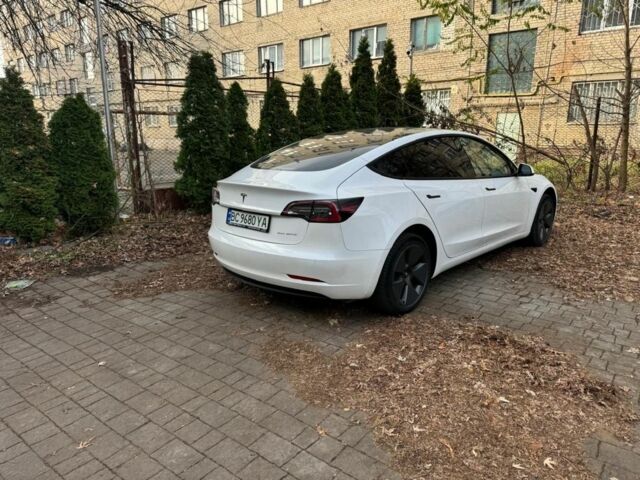 Білий Тесла Модель 3, об'ємом двигуна 0 л та пробігом 68 тис. км за 20500 $, фото 5 на Automoto.ua