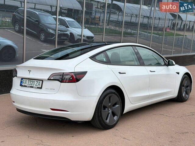 Белый Тесла Модель 3, объемом двигателя 0 л и пробегом 72 тыс. км за 19900 $, фото 3 на Automoto.ua