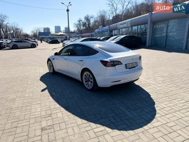 Білий Тесла Модель 3, об'ємом двигуна 0 л та пробігом 121 тис. км за 20500 $, фото 9 на Automoto.ua