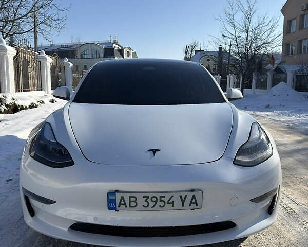 Белый Тесла Модель 3, объемом двигателя 0 л и пробегом 55 тыс. км за 24900 $, фото 1 на Automoto.ua