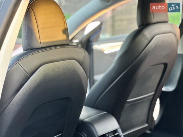 Белый Тесла Модель 3, объемом двигателя 0 л и пробегом 1 тыс. км за 37999 $, фото 53 на Automoto.ua