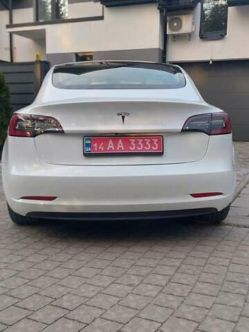 Білий Тесла Модель 3, об'ємом двигуна 0 л та пробігом 35 тис. км за 21800 $, фото 10 на Automoto.ua