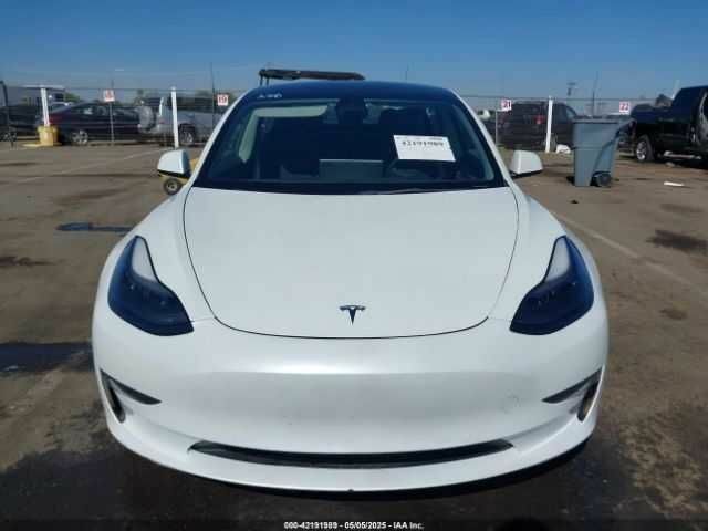 Белый Тесла Модель 3, объемом двигателя 0 л и пробегом 38 тыс. км за 10300 $, фото 1 на Automoto.ua