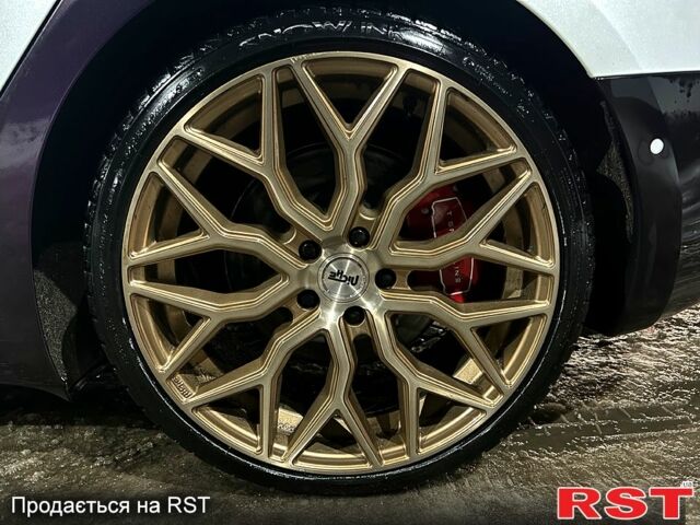 Білий Тесла Модель 3, об'ємом двигуна 0 л та пробігом 74 тис. км за 23500 $, фото 5 на Automoto.ua