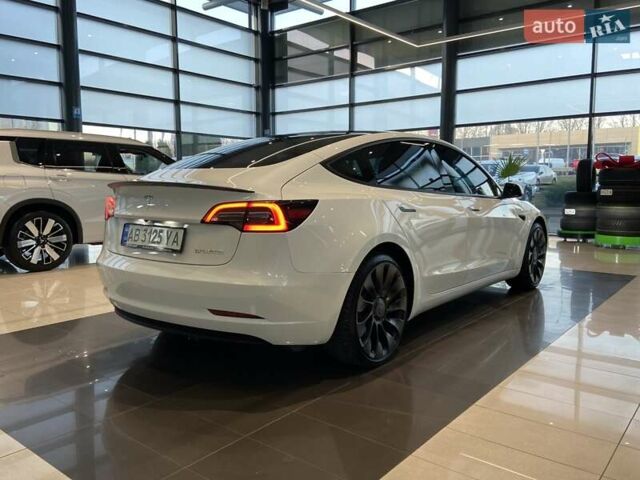 Белый Тесла Модель 3, объемом двигателя 0 л и пробегом 18 тыс. км за 28999 $, фото 12 на Automoto.ua