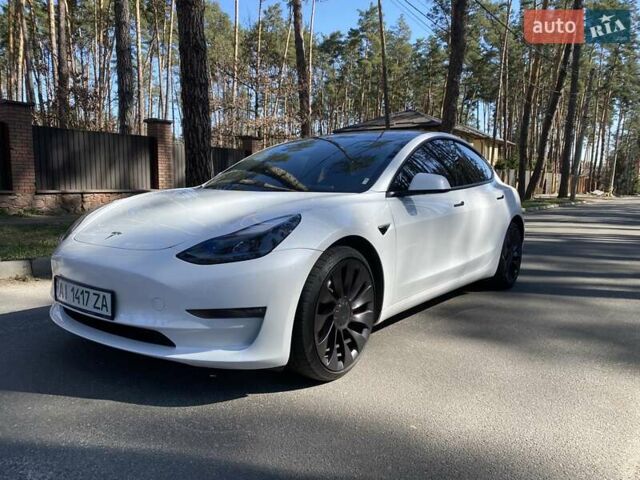 Белый Тесла Модель 3, объемом двигателя 0 л и пробегом 52 тыс. км за 33300 $, фото 2 на Automoto.ua