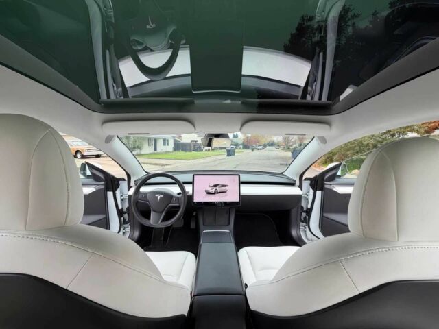 Білий Тесла Модель 3, об'ємом двигуна 0 л та пробігом 12 тис. км за 9000 $, фото 13 на Automoto.ua