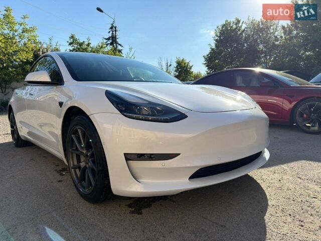 Білий Тесла Модель 3, об'ємом двигуна 0 л та пробігом 40 тис. км за 22900 $, фото 7 на Automoto.ua