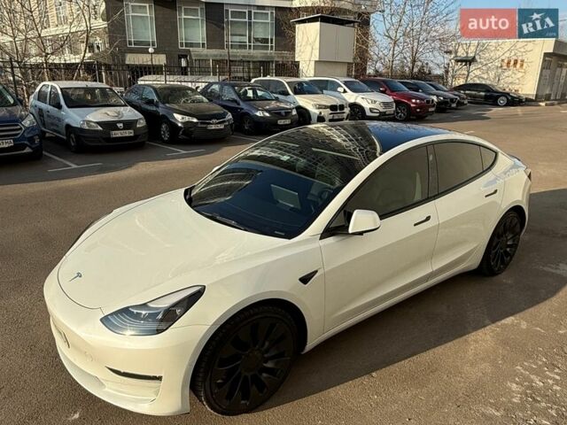 Білий Тесла Модель 3, об'ємом двигуна 0 л та пробігом 36 тис. км за 28500 $, фото 2 на Automoto.ua