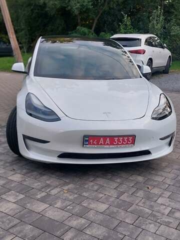 Білий Тесла Модель 3, об'ємом двигуна 0 л та пробігом 35 тис. км за 21800 $, фото 6 на Automoto.ua