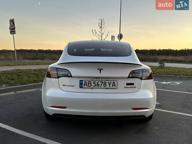 Белый Тесла Модель 3, объемом двигателя 0 л и пробегом 46 тыс. км за 28500 $, фото 10 на Automoto.ua