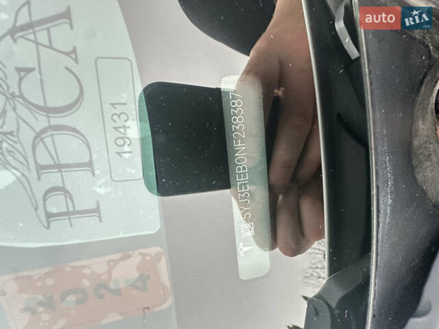 Белый Тесла Модель 3, объемом двигателя 0 л и пробегом 132 тыс. км за 21999 $, фото 20 на Automoto.ua