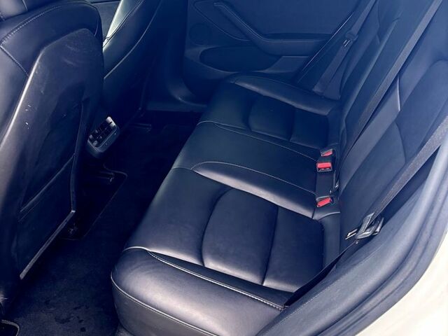 Белый Тесла Модель 3, объемом двигателя 0 л и пробегом 76 тыс. км за 16400 $, фото 7 на Automoto.ua