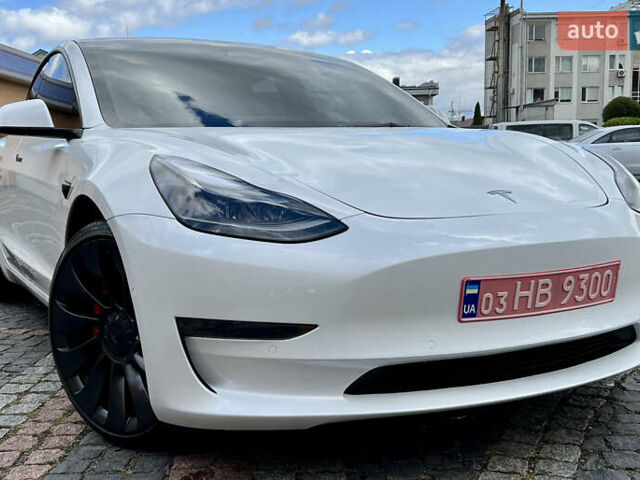 Тесла Модель 3 2022 у Луцьку на Automoto.ua Білий Тесла Модель 3, об'ємом двигуна 0 л та пробігом 2 тис. км за 22800 $, фото 5 на Automoto.ua
