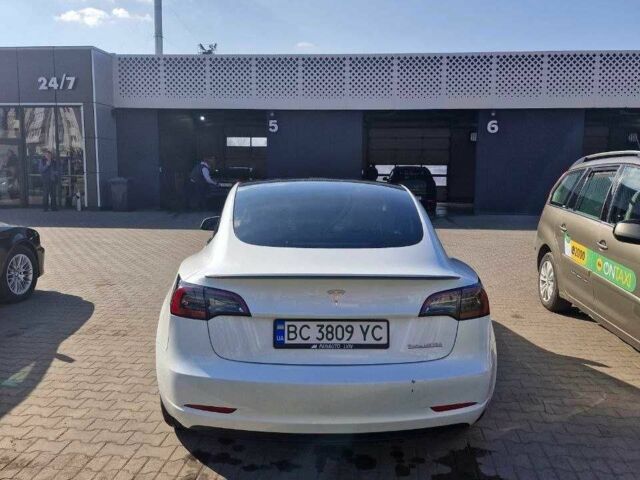 Белый Тесла Модель 3, объемом двигателя 0 л и пробегом 36 тыс. км за 25500 $, фото 8 на Automoto.ua