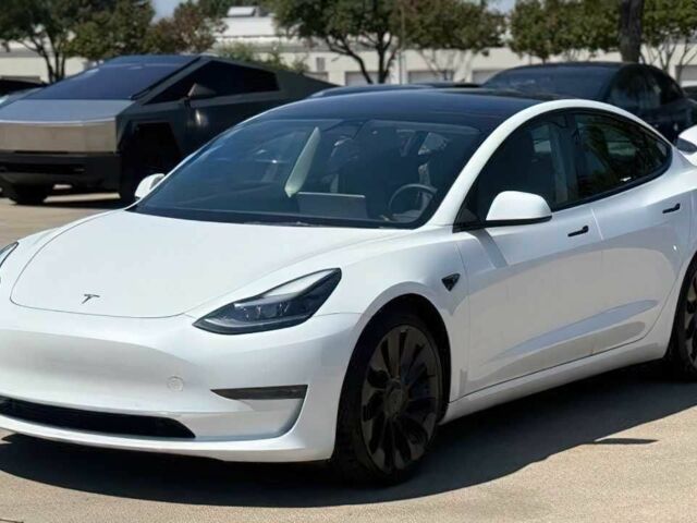Білий Тесла Модель 3, об'ємом двигуна 0 л та пробігом 21 тис. км за 7892 $, фото 2 на Automoto.ua
