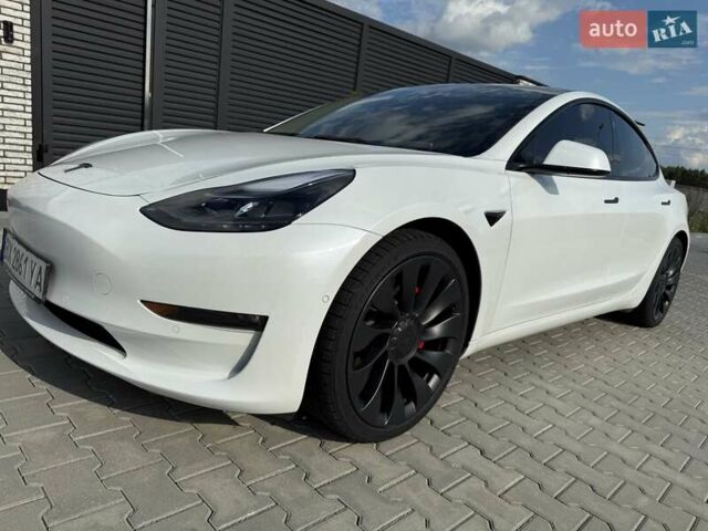 Білий Тесла Модель 3, об'ємом двигуна 0 л та пробігом 30 тис. км за 23500 $, фото 3 на Automoto.ua