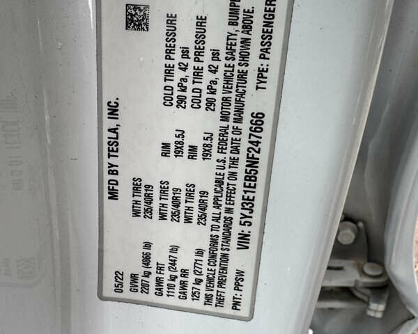 Белый Тесла Модель 3, объемом двигателя 0 л и пробегом 28 тыс. км за 19990 $, фото 20 на Automoto.ua