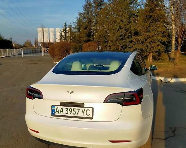 Білий Тесла Модель 3, об'ємом двигуна 0 л та пробігом 9 тис. км за 22800 $, фото 5 на Automoto.ua