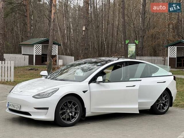 Белый Тесла Модель 3, объемом двигателя 0 л и пробегом 22 тыс. км за 24999 $, фото 44 на Automoto.ua