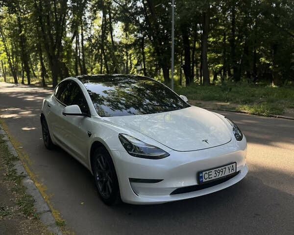 Белый Тесла Модель 3, объемом двигателя 0 л и пробегом 67 тыс. км за 19000 $, фото 2 на Automoto.ua
