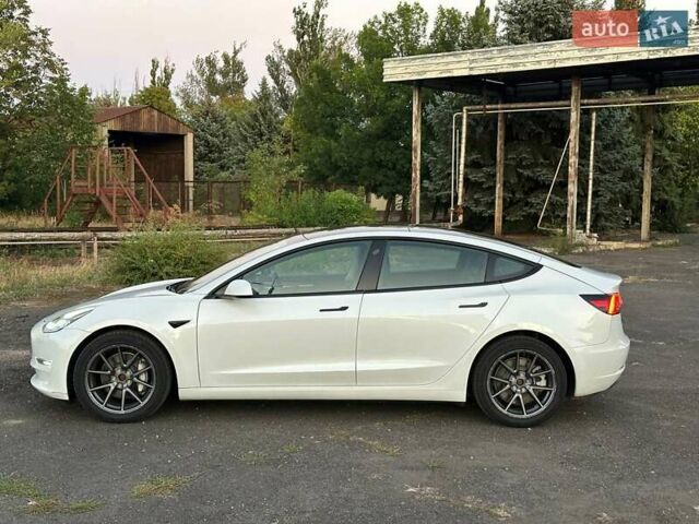 Тесла Модель 3 2022 у Кривому Розі на Automoto.ua Білий Тесла Модель 3, об'ємом двигуна 0 л та пробігом 144 тис. км за 18000 $, фото 11 на Automoto.ua