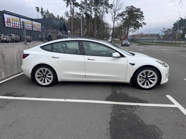 Білий Тесла Модель 3, об'ємом двигуна 0 л та пробігом 108 тис. км за 22000 $, фото 2 на Automoto.ua