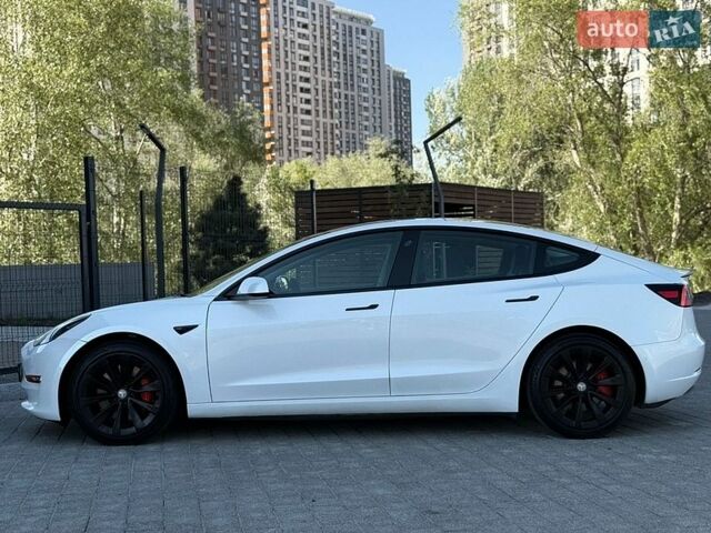 Белый Тесла Модель 3, объемом двигателя 0 л и пробегом 95 тыс. км за 19900 $, фото 19 на Automoto.ua