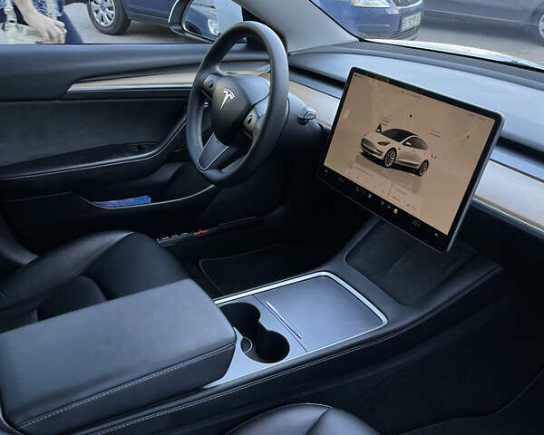 Білий Тесла Модель 3, об'ємом двигуна 0 л та пробігом 55 тис. км за 22700 $, фото 18 на Automoto.ua