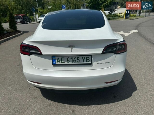 Белый Тесла Модель 3, объемом двигателя 0 л и пробегом 60 тыс. км за 22000 $, фото 34 на Automoto.ua