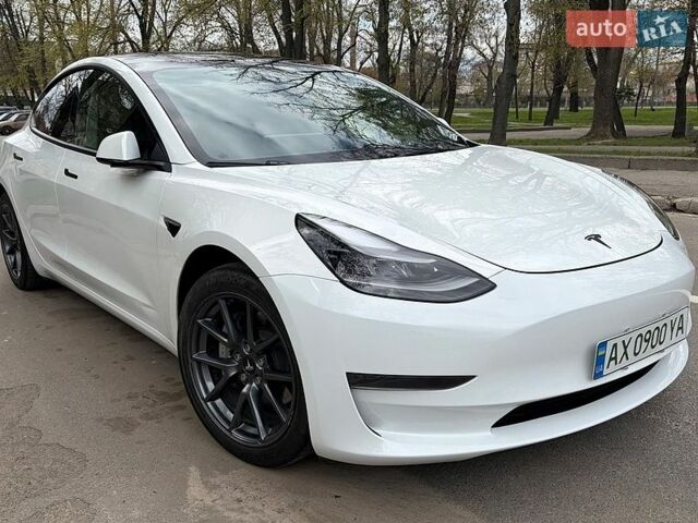 Белый Тесла Модель 3, объемом двигателя 0 л и пробегом 55 тыс. км за 20900 $, фото 1 на Automoto.ua
