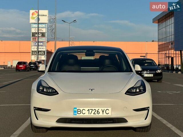 Белый Тесла Модель 3, объемом двигателя 0 л и пробегом 85 тыс. км за 20300 $, фото 2 на Automoto.ua