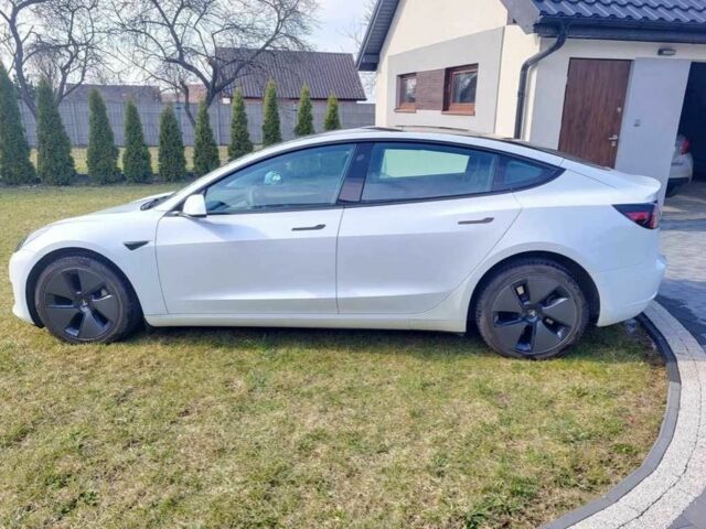 Белый Тесла Модель 3, объемом двигателя 0 л и пробегом 48 тыс. км за 12500 $, фото 3 на Automoto.ua