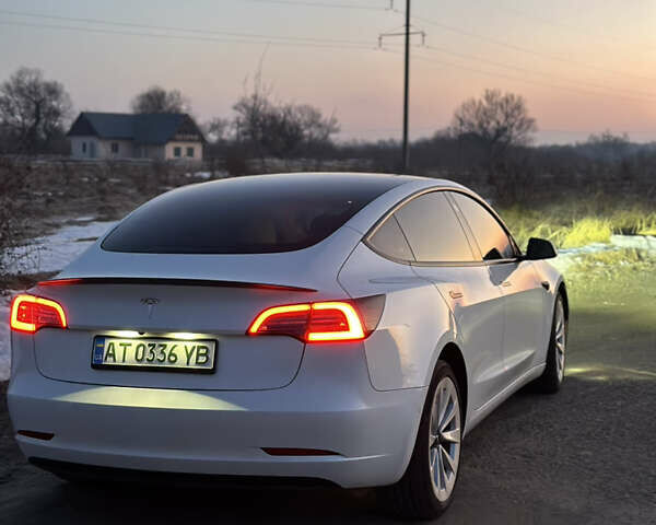 Белый Тесла Модель 3, объемом двигателя 0 л и пробегом 67 тыс. км за 18900 $, фото 6 на Automoto.ua